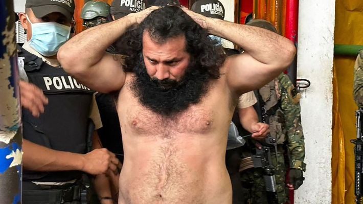 Miles de militares ingresan a cárcel de Ecuador en busca de líder criminal sospechoso del asesinato de Fernando Villavicencio