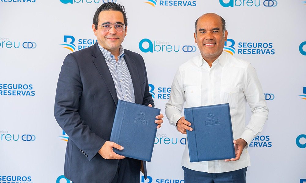 Seguros Reservas y la Clínica Abreu firman acuerdo