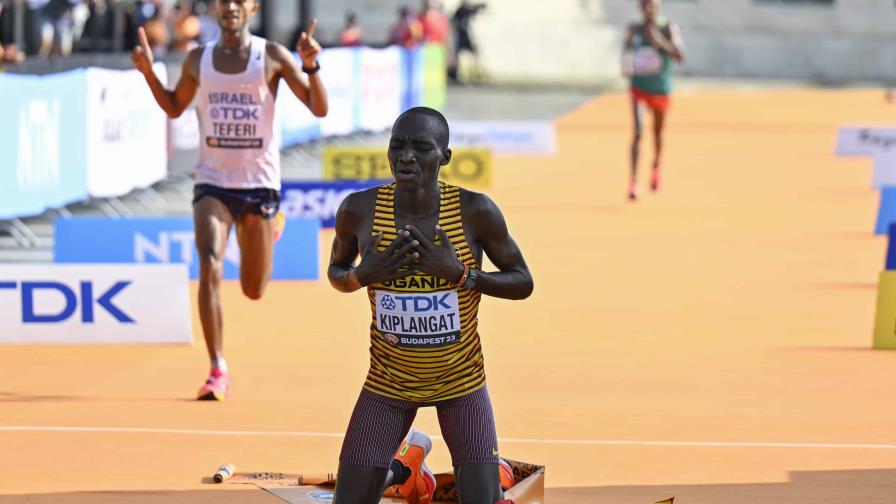 Ugandés Victor Kiplangat, campeón del mundo de maratón en Budapest