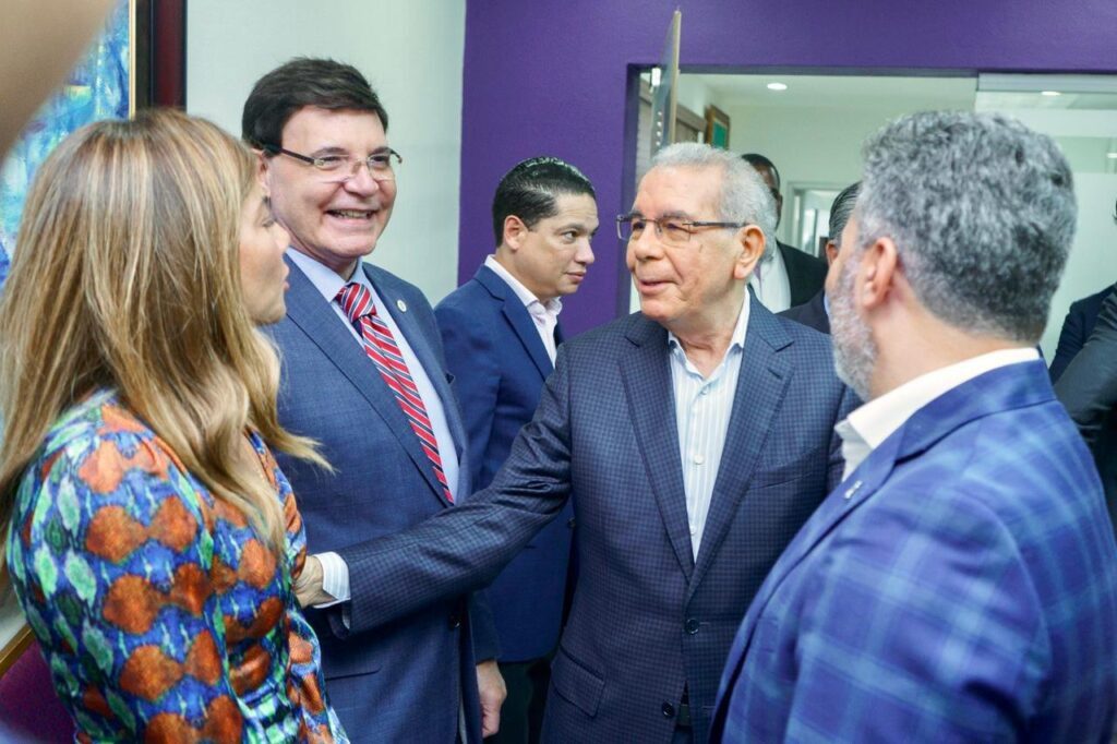 Conep se reúne con Danilo y Abel en la Casa Presidencial del PLD