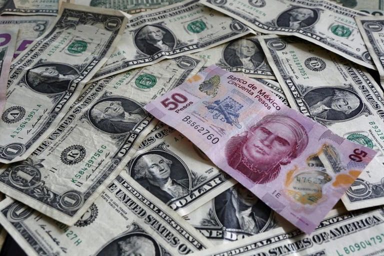 Mercados latinoamericanos cierran mixtos por expectativas de un freno de las alzas de tasas en EEUU