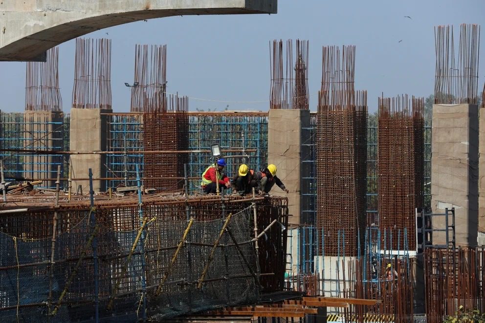 El plan de India para alcanzar a China y competir por su lugar en los mercados mundiales