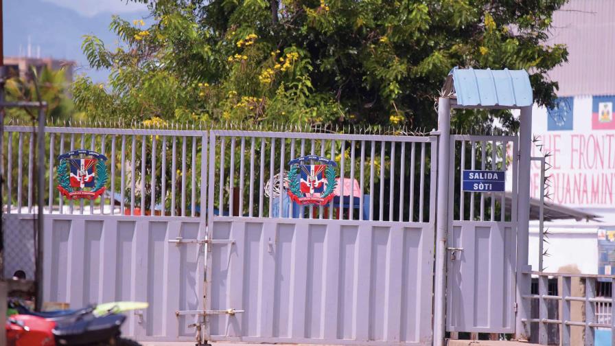 Llega el día y crecen expectativas ante el cierre total de la frontera