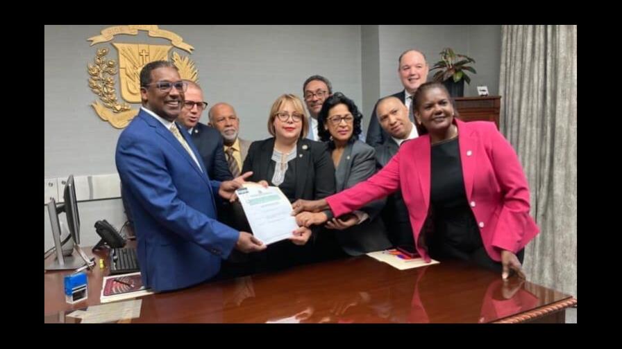 Intenciones para reformar ley de seguridad social quedan "rezagadas" en Cámara de Diputados
