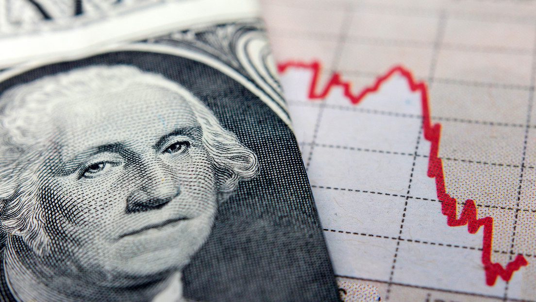 Las sanciones impuestas a Rusia amenazan al dólar, según el BERD