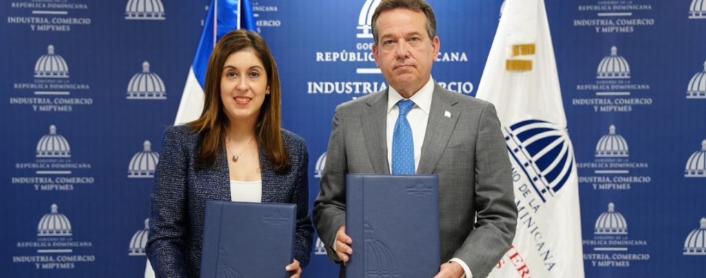 MICM y Corporación Multi Inversiones (CMI) – Molinos del Ozama firman acuerdo para mejorar calidad de panaderías y reposterías de Santo Domingo y Santiago