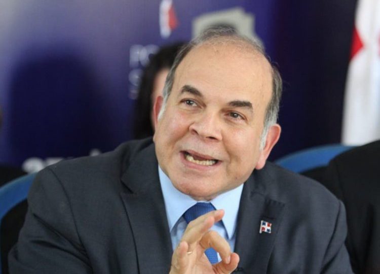 Pelegrín dice República Dominicana está en una guerra en curso, pero híbrida