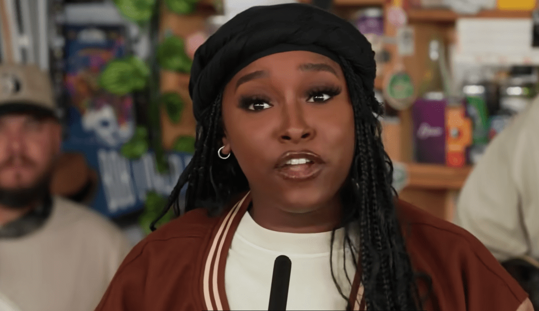 J Noa, la talentosa rapera dominicana de 17 años, se roba el show en Tiny Desk durante el Mes de la Herencia Latinx