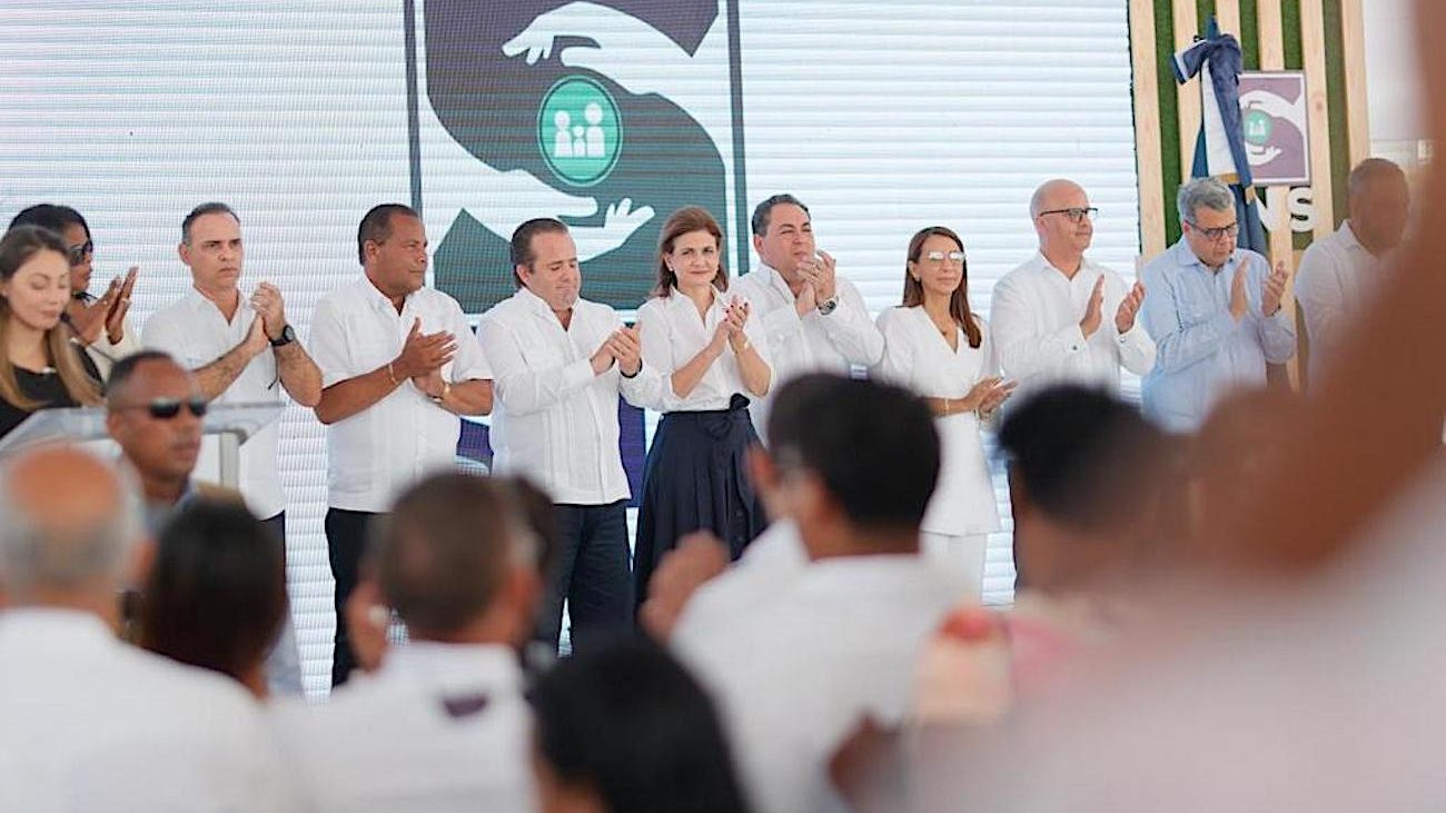Vicepresidenta Raquel Peña deja iniciados los trabajos de construcción del Hospital Traumatológico de Sosúa y del Comedor Económico de San Felipe, en Puerto Plata