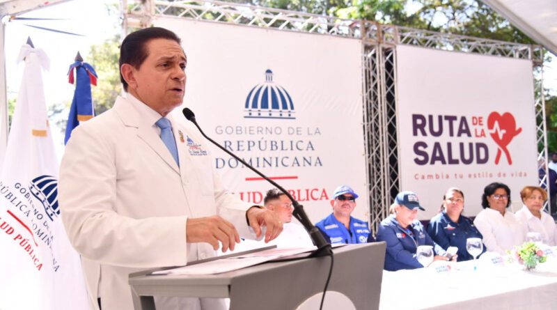 Bahoruco da gran acogida a “Ruta de la Salud: Cambia tu Estilo de Vida”; ante remodelación y equipamiento de los centros de salud, ministro Rivera destaca avances en todo el país