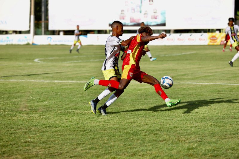 Atlético Vega Real y el Moca FC empataron a un gol en la continuación de la Liguilla de la LDF