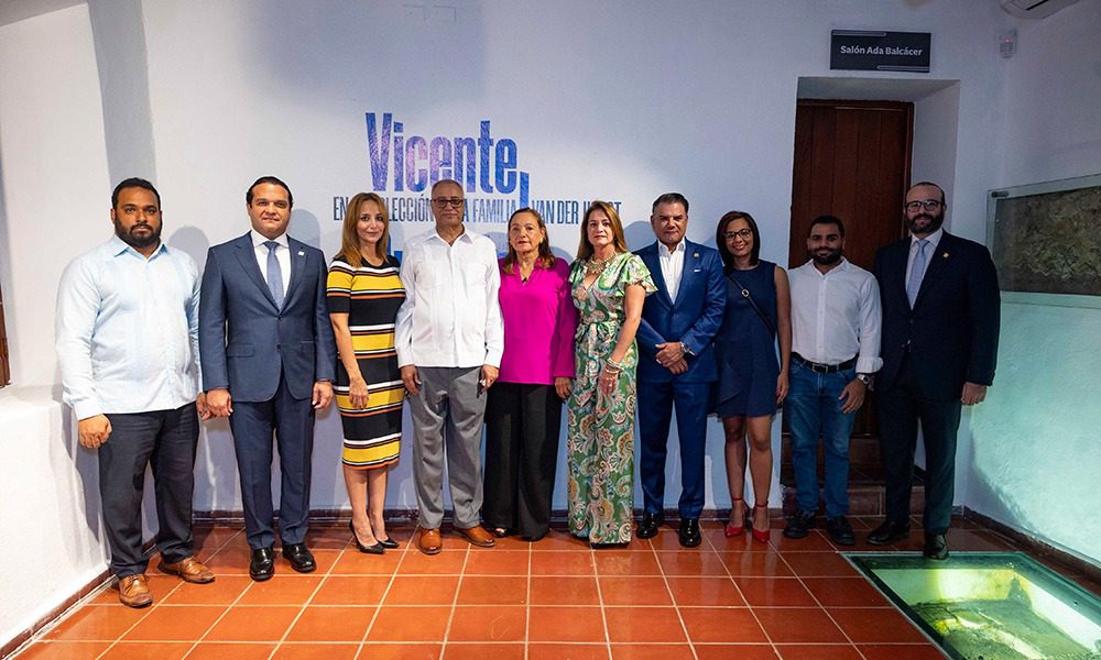 Abren exposición del artista visual Vicente Pimentel
