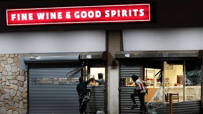 Caos en Filadelfia por saqueos de locales comerciales: Reportan entre 15 y 20 detenidos