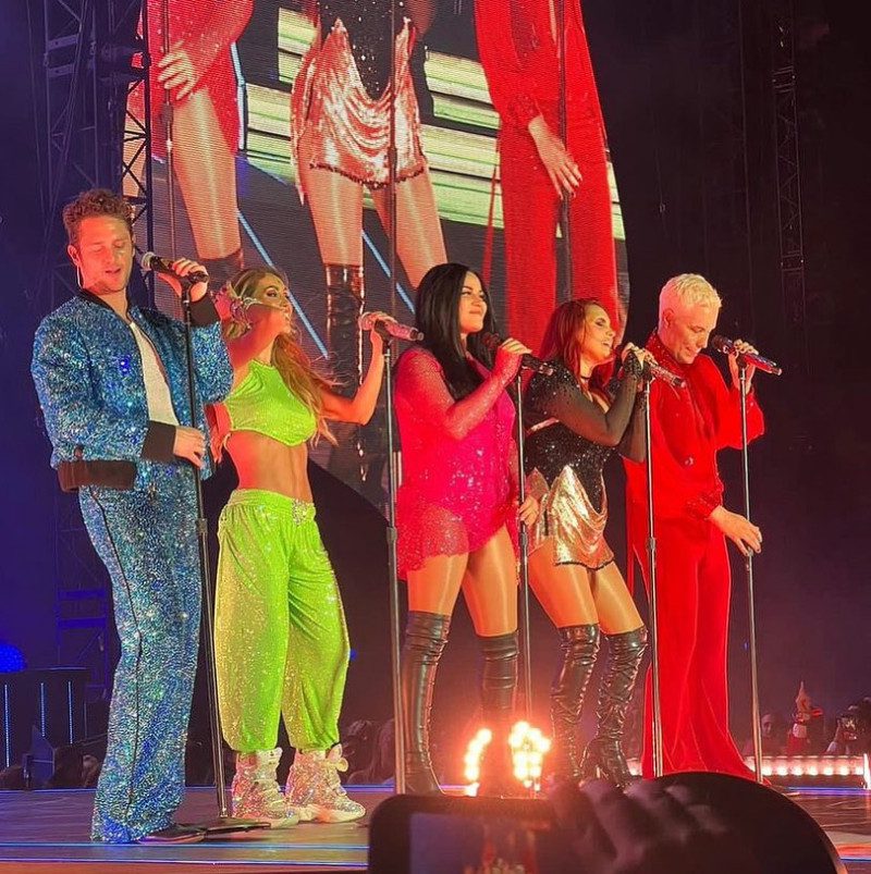 El covid entra en la gira del grupo RBD
