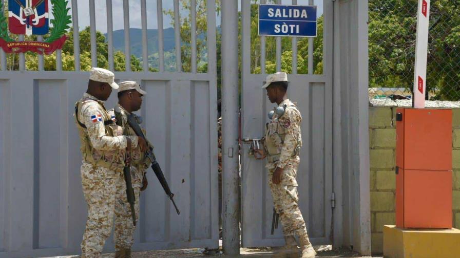 Empresarios mantienen apoyo a cierre de la frontera; comerciantes piden flexibilizar medida