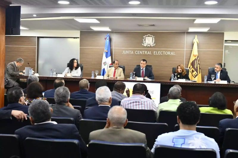 JCE utilizará nuevo sistema electrónico en elecciones de 2024 y conteo de votos manual