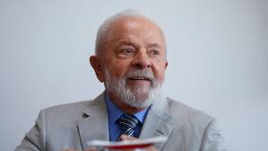 Dan de alta a Lula da Silva tras una cirugía de cadera