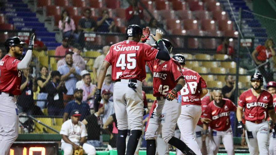 Los Gigantes vencen a los Toros en "El Corral"