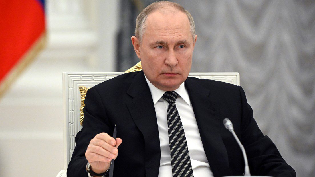 Putin dice que EE.UU. quiere "frenar y desestabilizar a sus competidores mediante el caos"