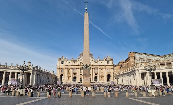 Samsung proporciona soluciones de audio y vídeo para exteriores en la Plaza de San Pedro de la Ciudad del Vaticano