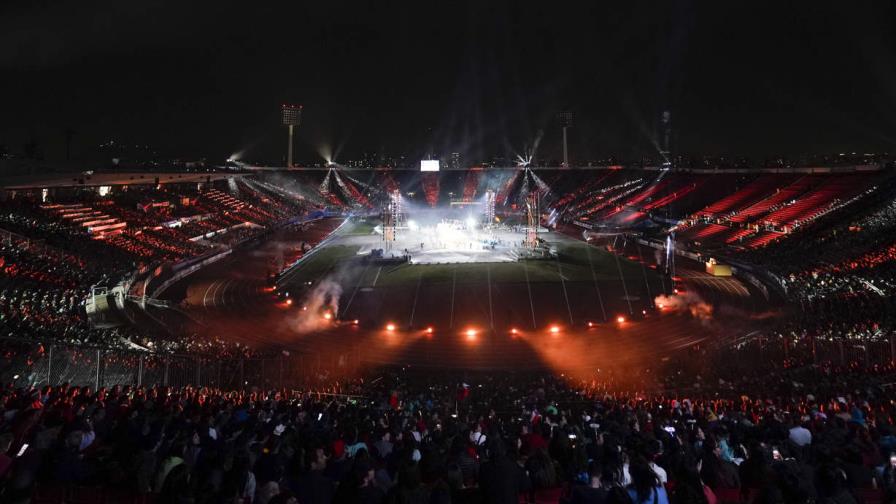 Santiago inicia Juegos Panamericanos con rock, folclore y poesía
