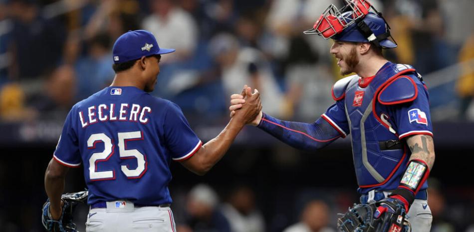 Texas va a la Serie de Campeonato con su relevo mejor que nunca