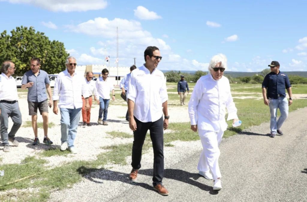 Presidente del Grupo Iberostar visita Cabo Rojo y lo califica como un sitio único