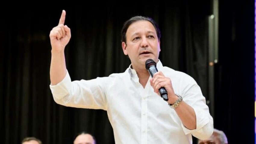 Abel Martínez apoya reclamo de ganaderos dominicanos; rechaza importación de carnes desde Brasil