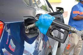 Anadegas dice gasolina premiun y regular deberán bajar 22 y 14 pesos