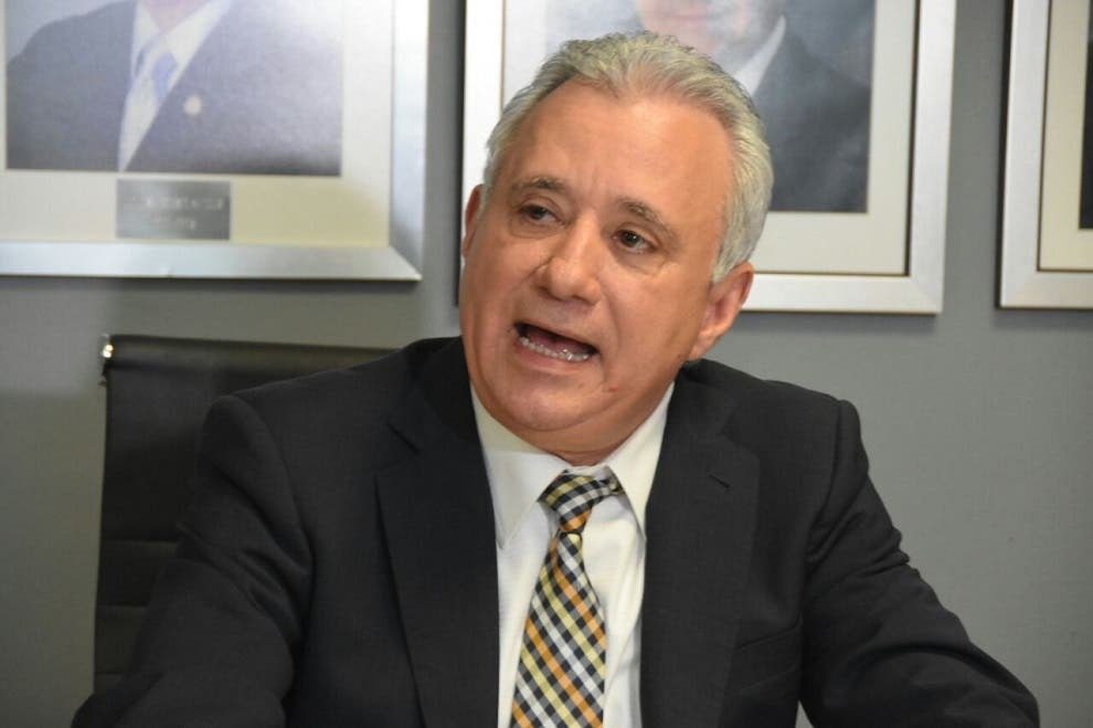 Asistente del senador Antonio Taveras renuncia y lo critica por permitir “constantes atropellos”