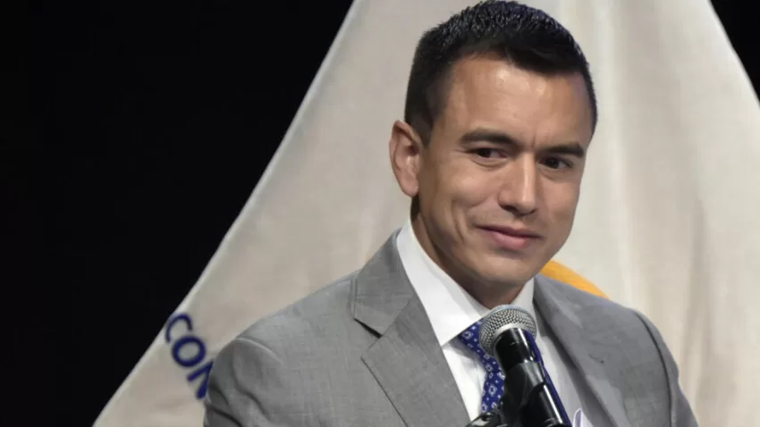 Daniel Noboa asume la presidencia de Ecuador
