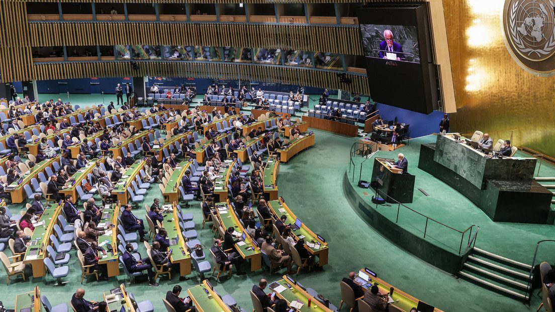 El Comité de la Asamblea General de la ONU adopta una resolución rusa para combatir la glorificación del nazismo