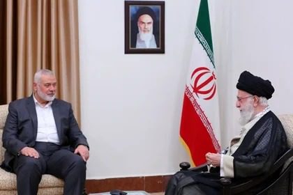 Cada vez más cerca: el líder de Hamas, Ismail Haniye, se reunió con el ayatolá Ali Khamenei en Teherán