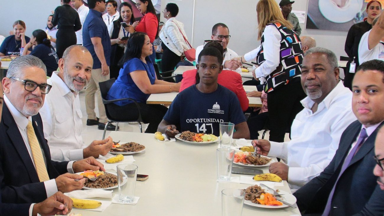 Inabie y Gabinete de Política Social incluyen al 100 % de los estudiantes del Programa Oportunidad 14-24 en la alimentación escolar