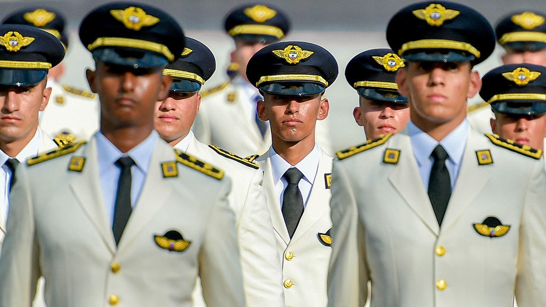 Jóvenes colombianos de familias vulnerables podrán estudiar gratis en escuelas de la Policía y Fuerzas Militares