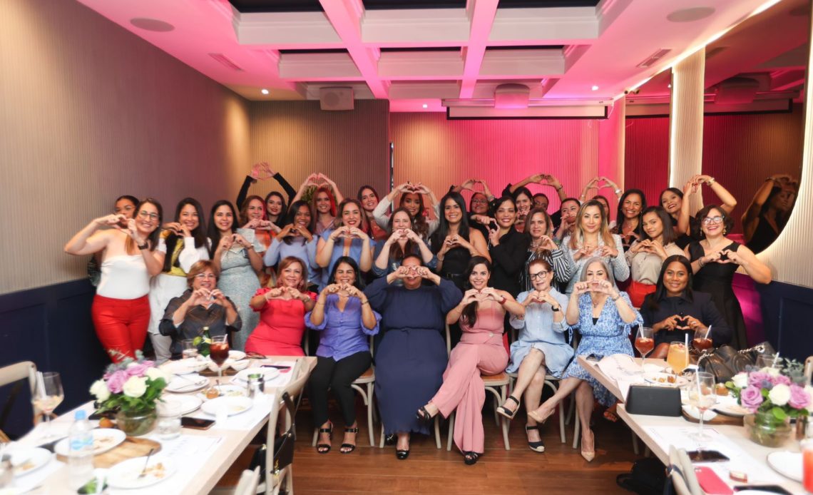 “Mujeres por Santiago” se suman a la propuesta municipal de Víctor Fadul