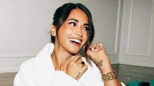 Antonela Roccuzzo llamó la atención del público uruguayo con su look "Celeste"