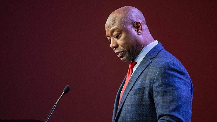 El senador republicano Tim Scott se retira de la carrera presidencial estadounidense