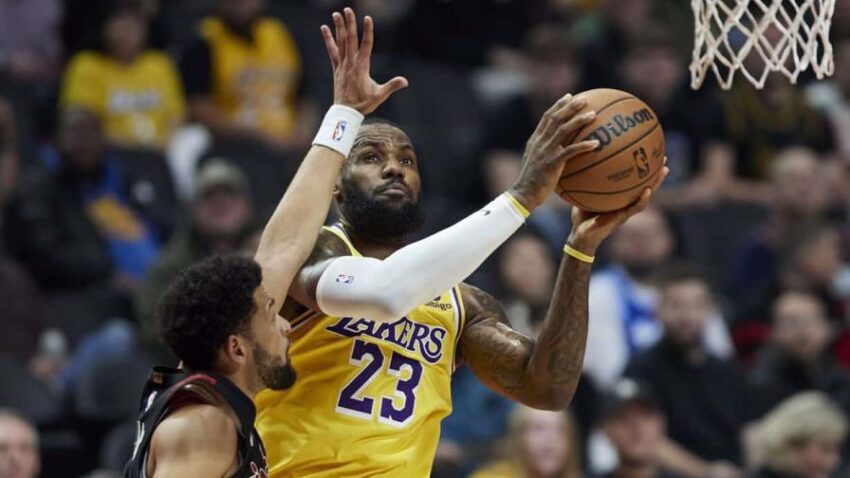 LeBron James se destaca con 35 puntos; Lakers vencen a Blazers y lideran grupo en el In-Season