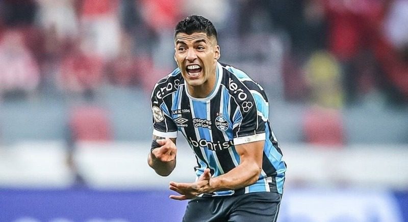 A poco de enfrentarlo por las eliminatorias, Luis Suárez tiene la peor noticia para Lionel Messi