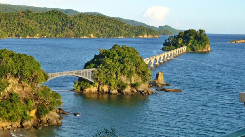 Invierten RD$1,740.2 millones en obras Samaná