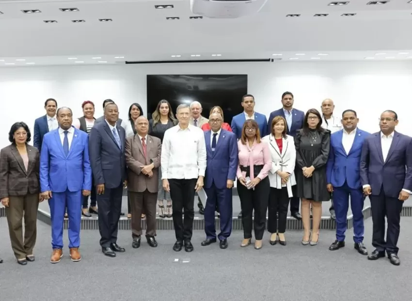 Canciller espera OEA ayude estabilizar Haití