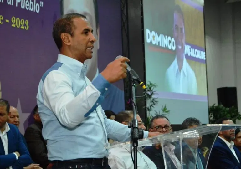 Domingo Contreras presenta equipo de campaña para la alcaldía D.N