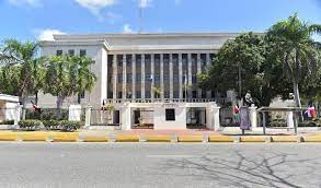 Desvinculados de Educación reclaman pago prestaciones