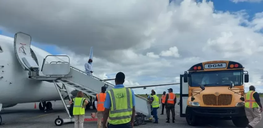 EE.UU. ha repatriado este año a 4,139 exconvictos dominicanos