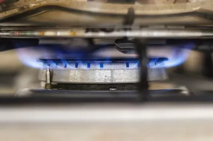 El 31 de diciembre acaba la 'excepción ibérica' que topa el precio del gas en España y Portugal