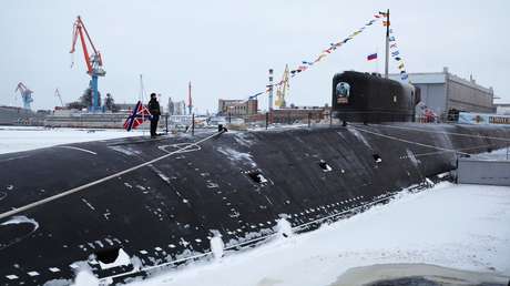 El mandatario ruso destacó que el país "está equipando consistentemente su Armada con el equipo y las armas más modernas".