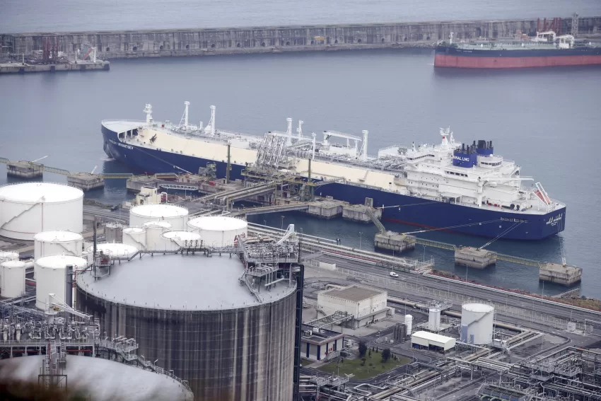 España compró en 2023 una cantidad récord de gas ruso