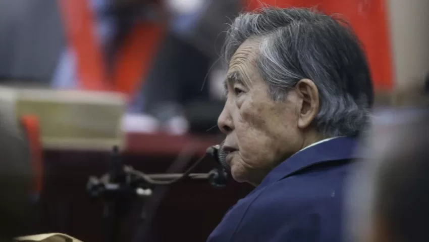 La hija de Fujimori publica una foto familiar con su padre tras su liberación