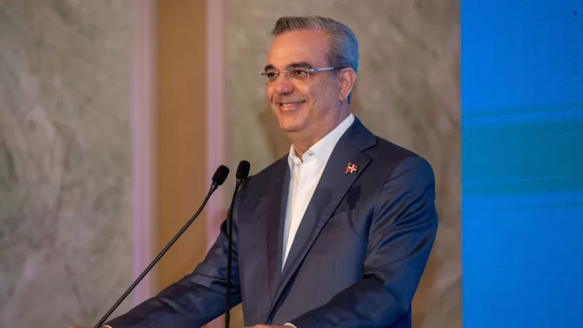 Presidente Luis Abinader afirma que el 23.4 % es la tasa de pobreza más baja de la historia